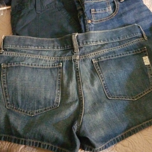 3 pr Old Navy Shorts - Picture 3 of 4